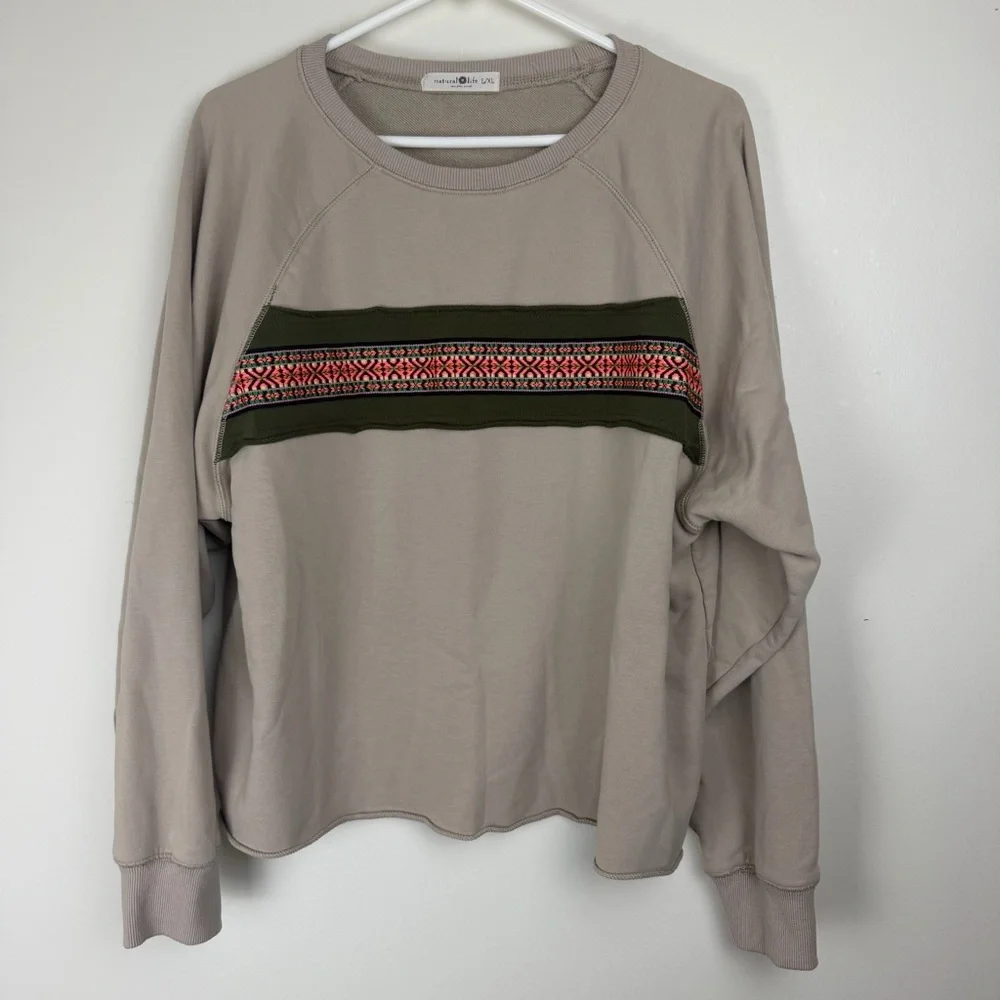 NATURAL LIFE Embroidered Taupe Crew Neck Sweatshirt L/XL